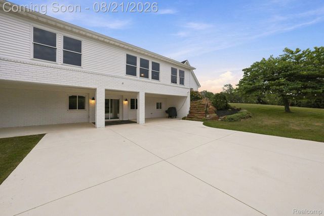 4759 Lasher Road, Dryden Township, MI 48428