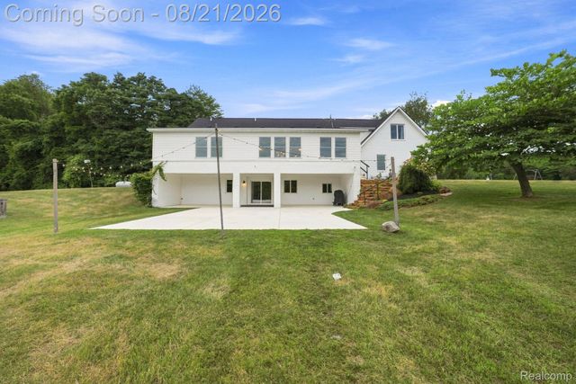 4759 Lasher Road, Dryden Township, MI 48428