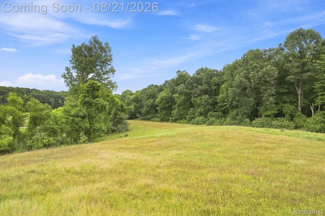 4759 Lasher Road, Dryden Township, MI 48428