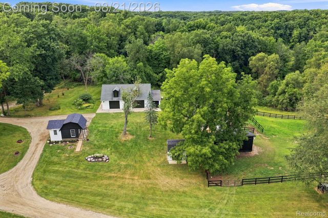 4759 Lasher Road, Dryden Township, MI 48428
