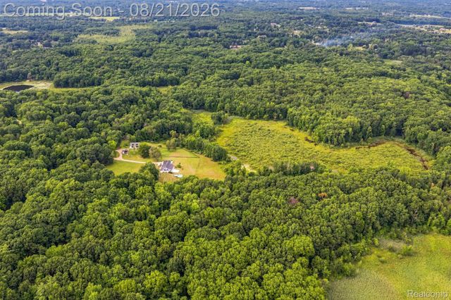 4759 Lasher Road, Dryden Township, MI 48428