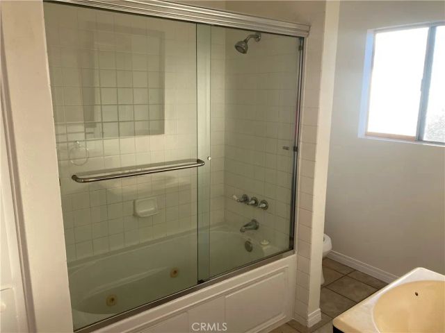 8505 Columbus Avenue 211, North Hills, CA 91343
