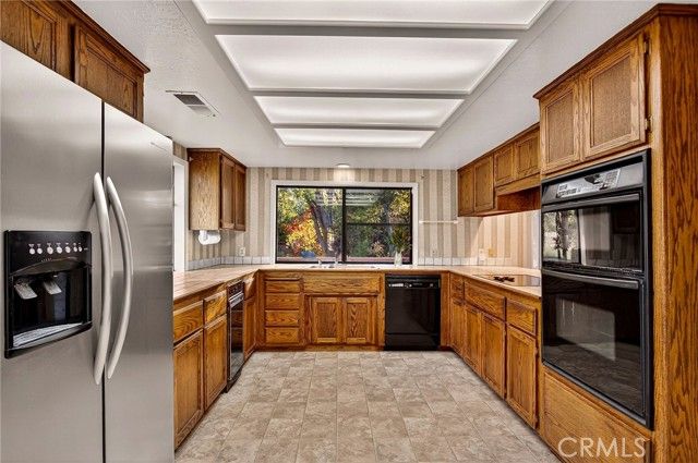 142 Honey Run Rd, Chico, CA 95928