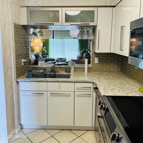 145 N Halifax Ave Apt 405, Daytona Beach, FL 32118