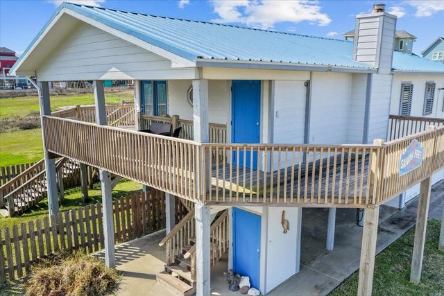 817 Westview, Crystal Beach, TX 77650
