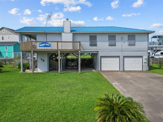 817 Westview, Crystal Beach, TX 77650