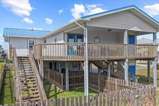 817 Westview, Crystal Beach, TX 77650