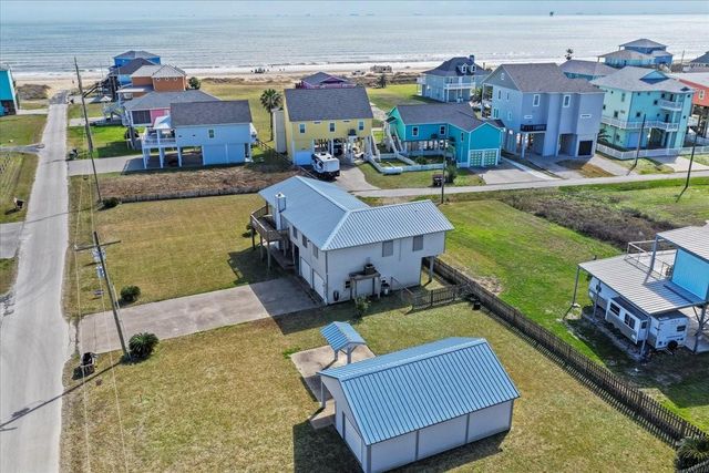 817 Westview, Crystal Beach, TX 77650