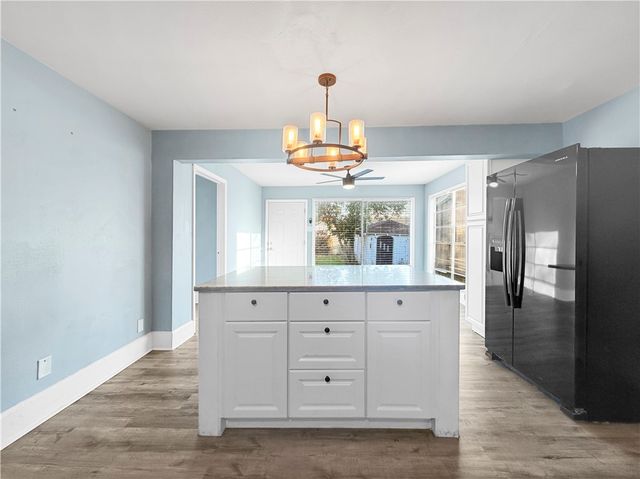 407 Palmero St, Corpus Christi, TX 78404