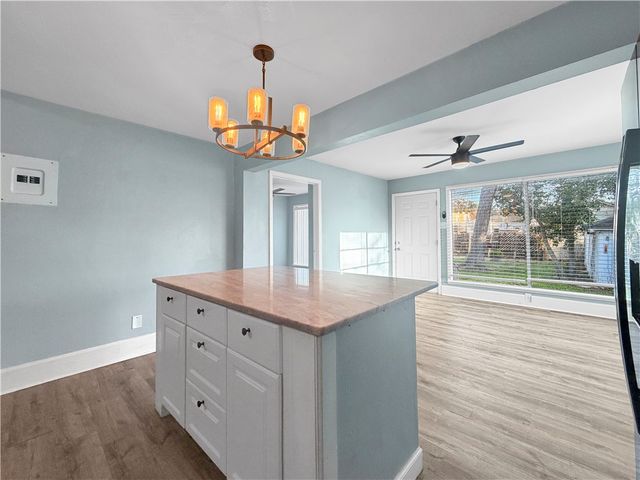 407 Palmero St, Corpus Christi, TX 78404