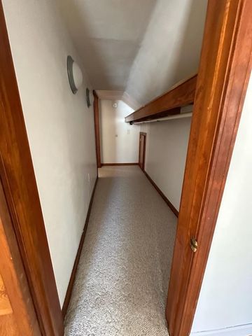 1426 Hooker AVENUE, Madison, WI 53704