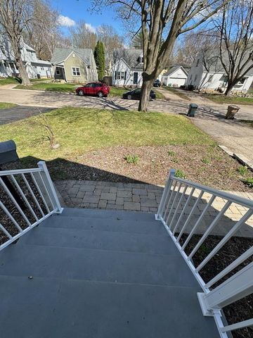 1426 Hooker AVENUE, Madison, WI 53704