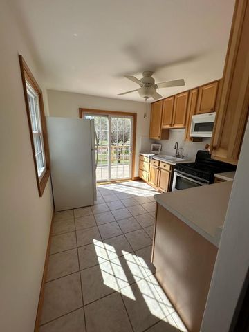 1426 Hooker AVENUE, Madison, WI 53704