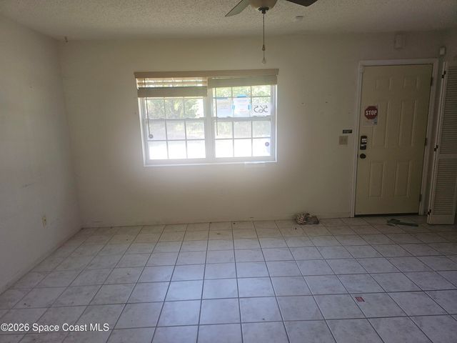 565 Elizabeth Street SE, Palm Bay, FL 32909