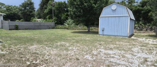 565 Elizabeth Street SE, Palm Bay, FL 32909