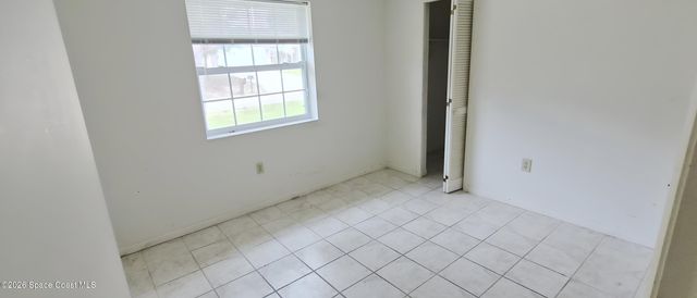 565 Elizabeth Street SE, Palm Bay, FL 32909