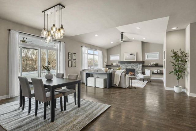 402 Burnt Sienna Drive, Middleton, WI 53562