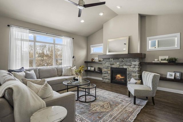 402 Burnt Sienna Drive, Middleton, WI 53562