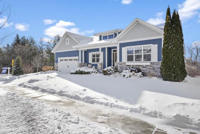 402 Burnt Sienna Drive, Middleton, WI 53562