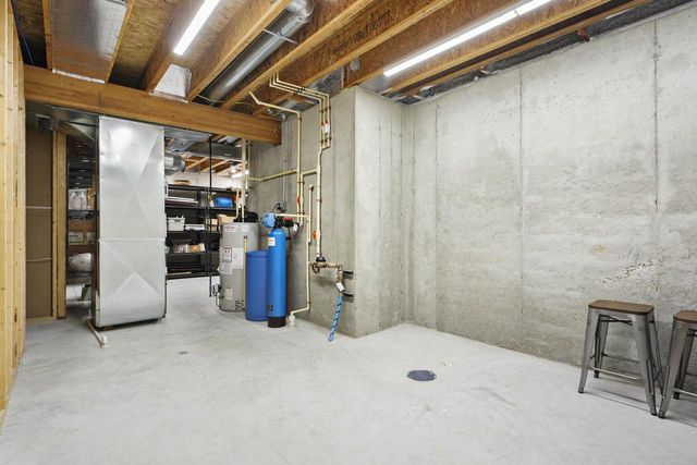 402 Burnt Sienna Drive, Middleton, WI 53562