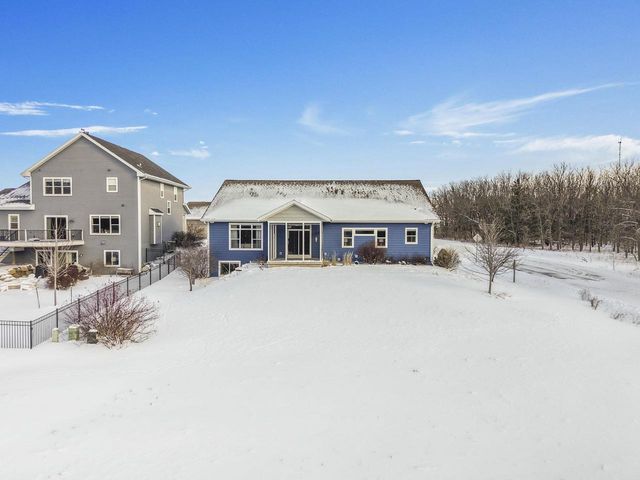402 Burnt Sienna Drive, Middleton, WI 53562