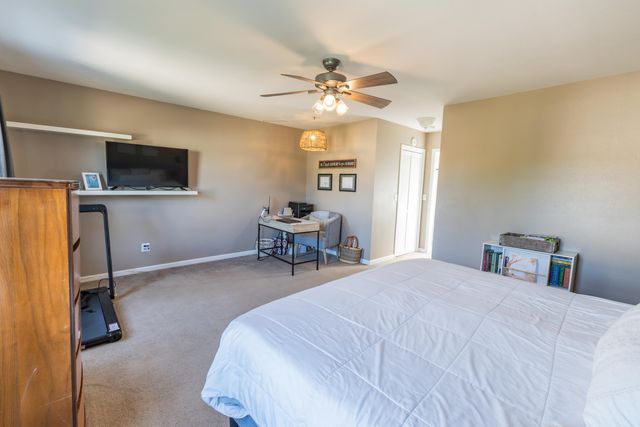 6860 Cypress Bay Drive, Kalamazoo, MI 49009