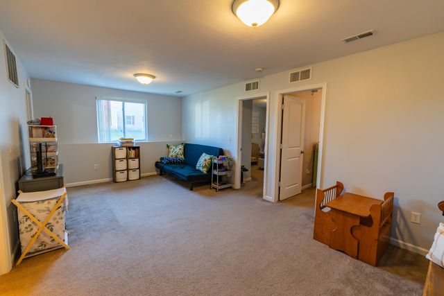 6860 Cypress Bay Drive, Kalamazoo, MI 49009