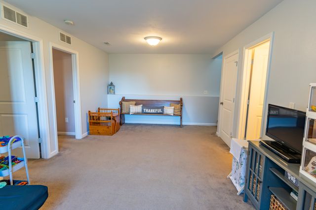 6860 Cypress Bay Drive, Kalamazoo, MI 49009