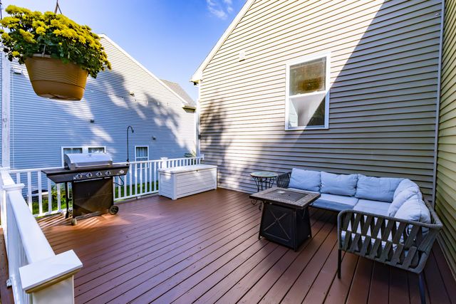 6860 Cypress Bay Drive, Kalamazoo, MI 49009