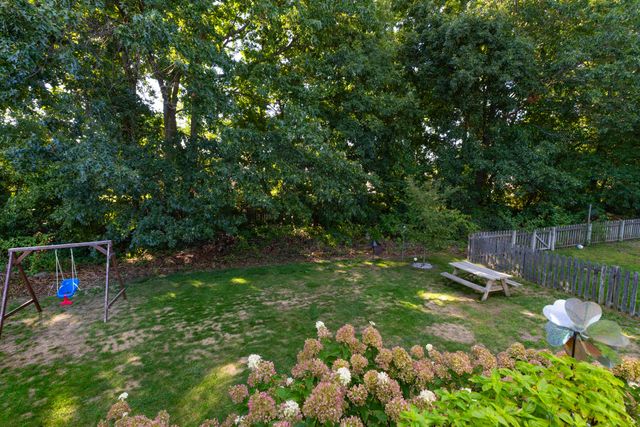 6860 Cypress Bay Drive, Kalamazoo, MI 49009