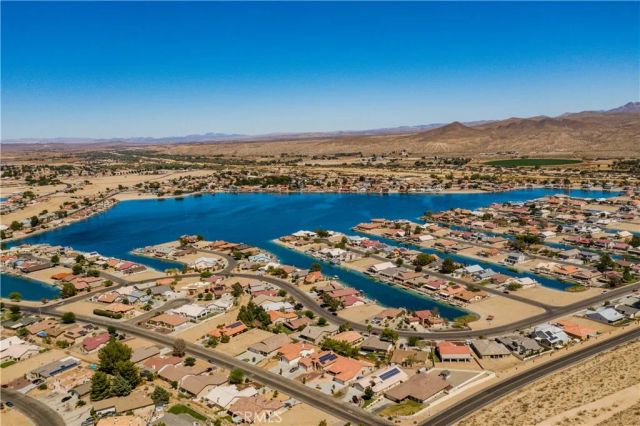 27231 Peach Tree, Helendale, CA 92342