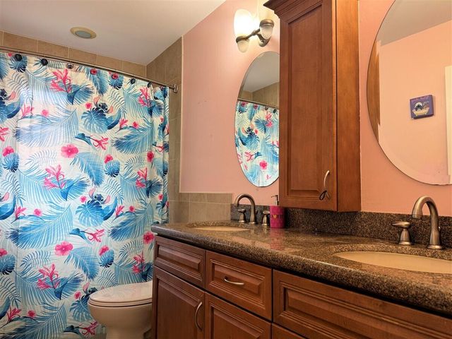 1020 NW 107th Avenue, Plantation, FL 33322