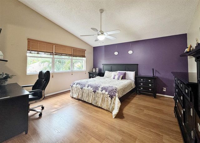 1020 NW 107th Avenue, Plantation, FL 33322