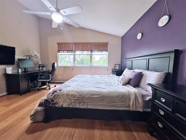 1020 NW 107th Avenue, Plantation, FL 33322