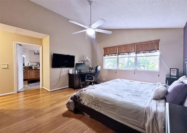 1020 NW 107th Avenue, Plantation, FL 33322