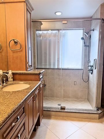 1020 NW 107th Avenue, Plantation, FL 33322
