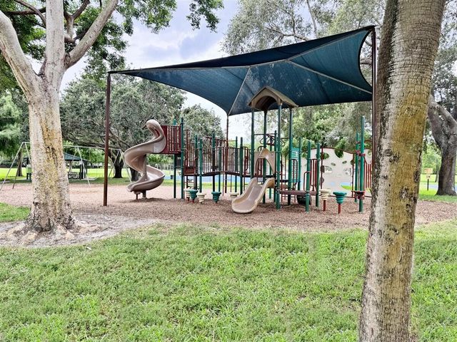 1020 NW 107th Avenue, Plantation, FL 33322
