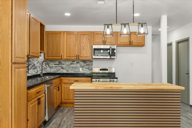 3614 Sioux Trail, Granbury, TX 76048