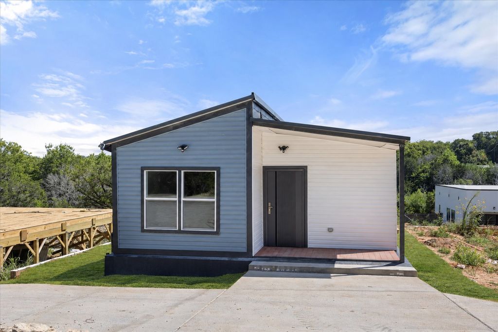 3614 Sioux Trail, Granbury, TX 76048