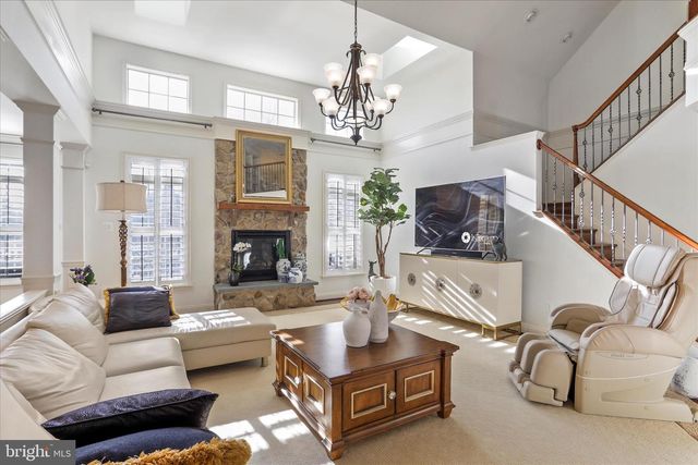 33 LOUISA BEALL LN, Charles Town, WV 25414