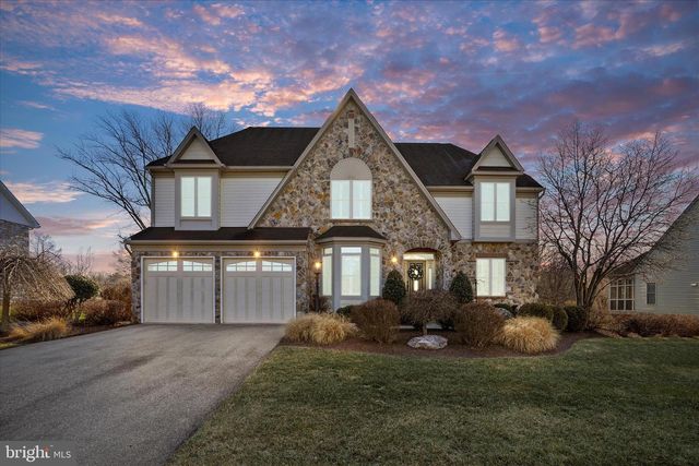 33 LOUISA BEALL LN, Charles Town, WV 25414