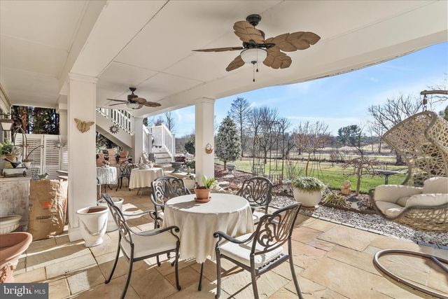 33 LOUISA BEALL LN, Charles Town, WV 25414