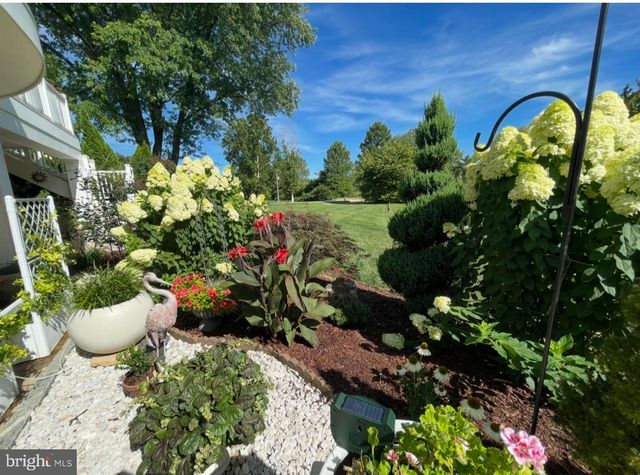 33 LOUISA BEALL LN, Charles Town, WV 25414