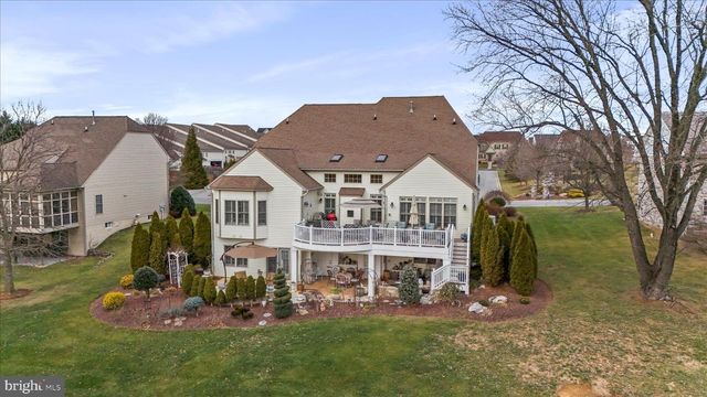 33 LOUISA BEALL LN, Charles Town, WV 25414