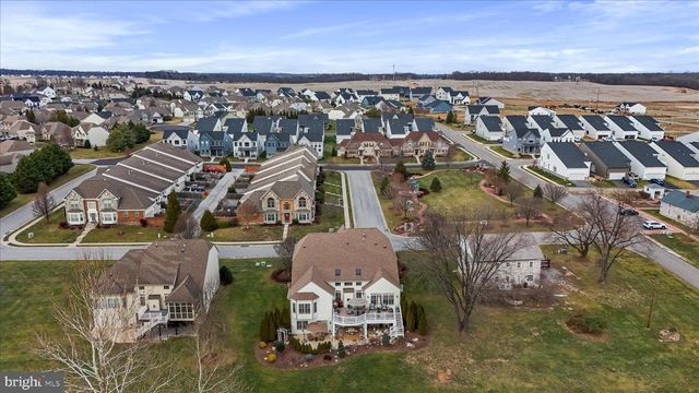 33 LOUISA BEALL LN, Charles Town, WV 25414