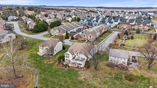 33 LOUISA BEALL LN, Charles Town, WV 25414