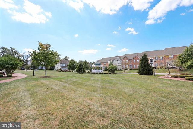 33 LOUISA BEALL LN, Charles Town, WV 25414