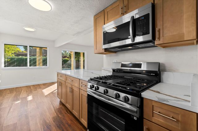 255 Taranto Lane, Houston, TX 77015