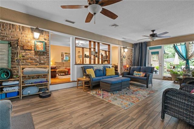 4012 Sierra Drive, Mobile, AL 36693