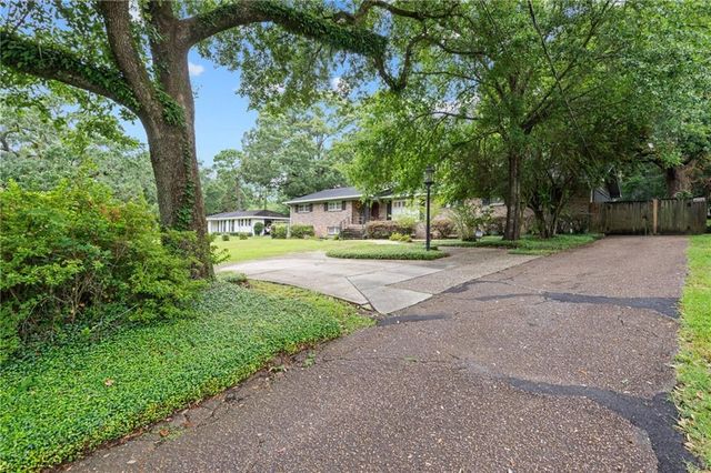 4012 Sierra Drive, Mobile, AL 36693